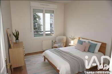 Appartement 2 pièces 885 €