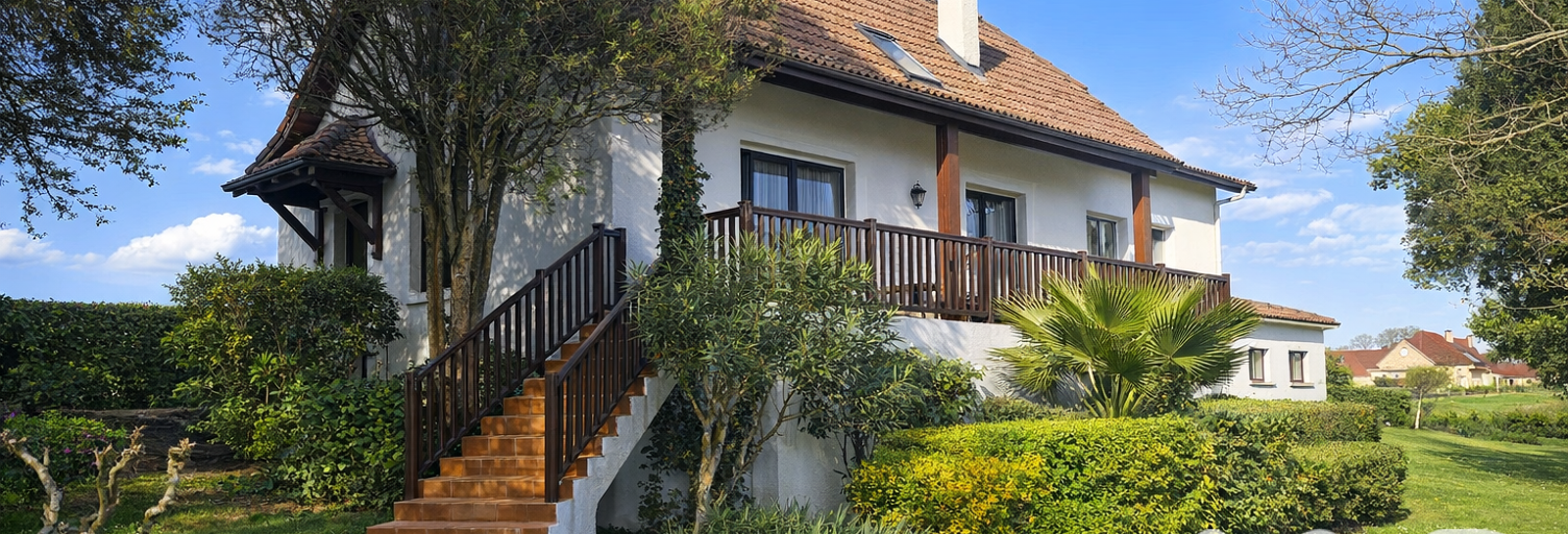 Maison 7 Pièces 129 m² à vendre à Ogenne-Camptort (64190)