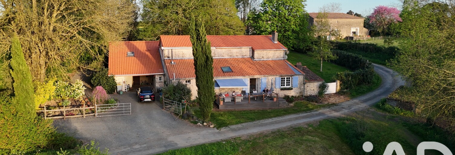 Maison 8 Pièces 223 m² à vendre à Saint-Hilaire-des-Loges (85240)
