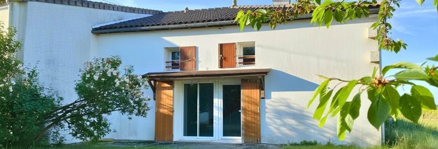 Immeuble   m² à vendre à Jonzac (17500)
