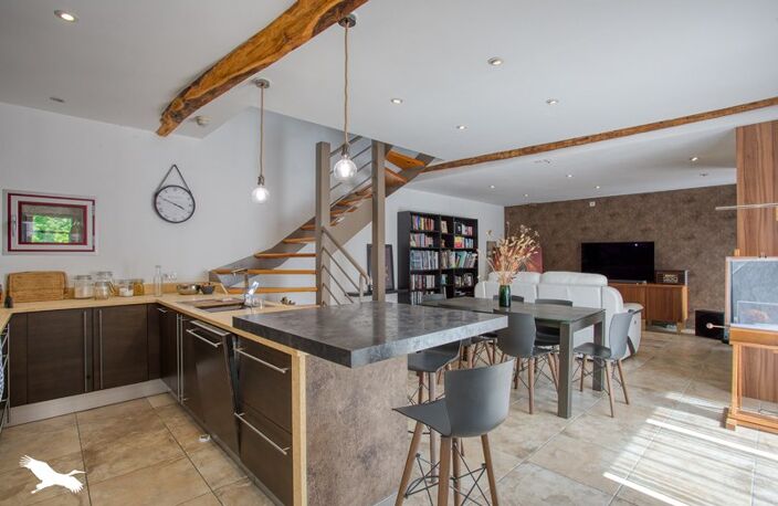 Maison en pierre de 3 pièces principales — photo 2