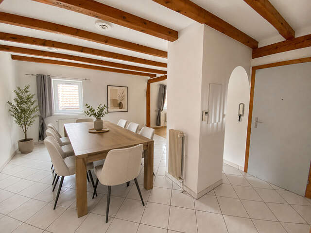 Charmant appartement 3 pièces à vendre au dernier étage en centre-ville de Cernay — photo du bien