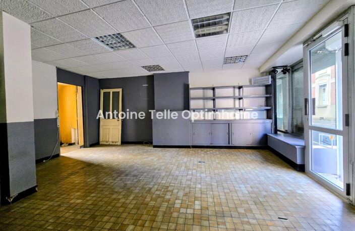 Poix du Nord 59218 - Ensemble immobilier (habitation, commerce, cour, terrain) sur 1620m² — photo 4