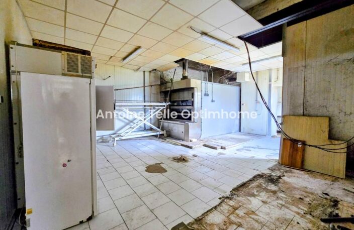 Poix du Nord 59218 - Ensemble immobilier (habitation, commerce, cour, terrain) sur 1620m² — photo 5
