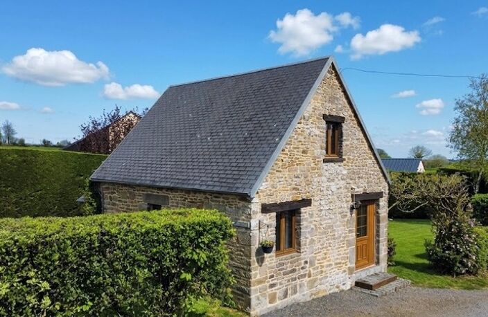 ENSEMBLE IMMOBILIER - ACTIVITE TOURISTIQUE- A VENDRE – MAISON + 3 GÎTES – PISCINES – 1 HA - VILLEDIEU-LES-POÊLES (MANCHE, NORMANDIE) (50) — photo 2