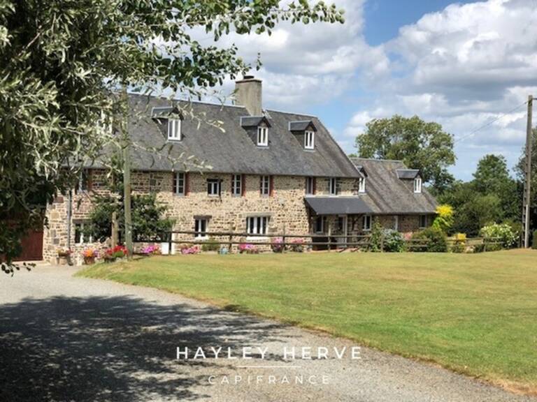 ENSEMBLE IMMOBILIER - ACTIVITE TOURISTIQUE- A VENDRE – MAISON + 3 GÎTES – PISCINES – 1 HA - VILLEDIEU-LES-POÊLES (MANCHE, NORMANDIE) (50) — photo 1