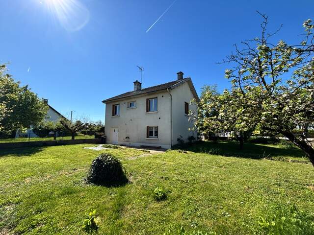 Maison à vendre 4 pièces-3 chambres-terrain-SAINT REMY (71) — photo du bien