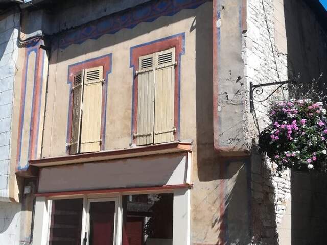Dpt Lot (46), à vendre  maison P8 de 92 m² — photo du bien