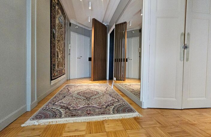 APPARTEMENT D'EXCEPTION AU COEUR DE REIMS — photo 3