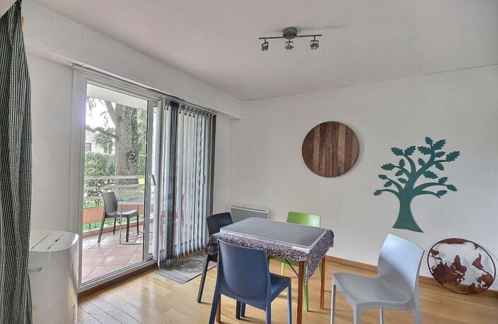 BILLÈRE HAUTEURS — APPARTEMENT T2 LUMINEUX DE 77 M² AVEC POTENTIEL DE TRANSFORMATION — photo 4