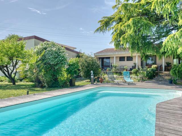 Maison Pessac 150m² France Alouette avec grand terrain et piscine — photo du bien