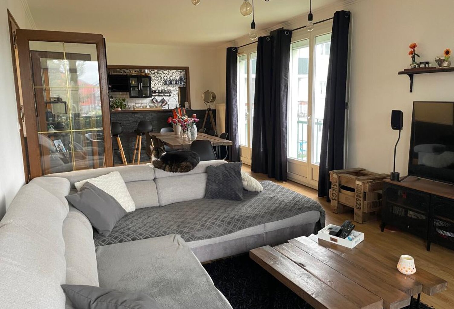 Appartement À Vendre — photo 1