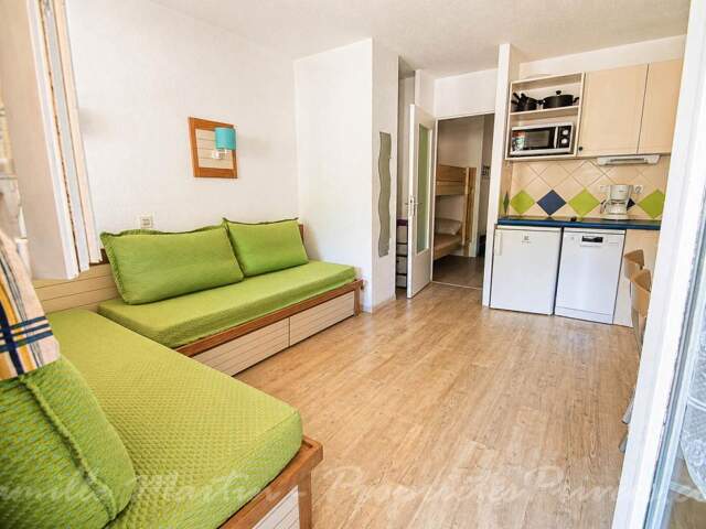 Appartement Saint Raphael 1 pièce(s) 25.10 m2 + parking — photo du bien