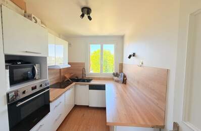 Appartement lumineux proche RER E, balcon, parking — photo du bien