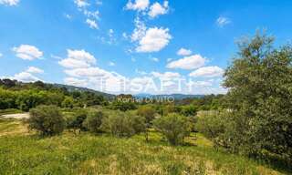 Terrain  1861 m² à vendre à Montauroux (83440)