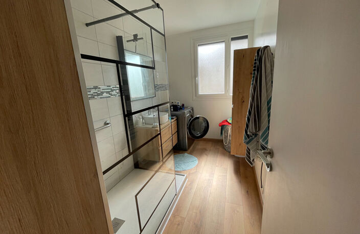 MAISON FAMILIALE 180 m² - 5 CHAMBRES - VIE DE PLAIN-PIED - NON MITOYENNE - JARDIN PLEIN SOLEIL — photo 3