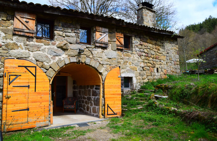 Dépt. 07 - A VENDRE Secteur du LAC D'ISSARLES - Grande Ferme — photo 2