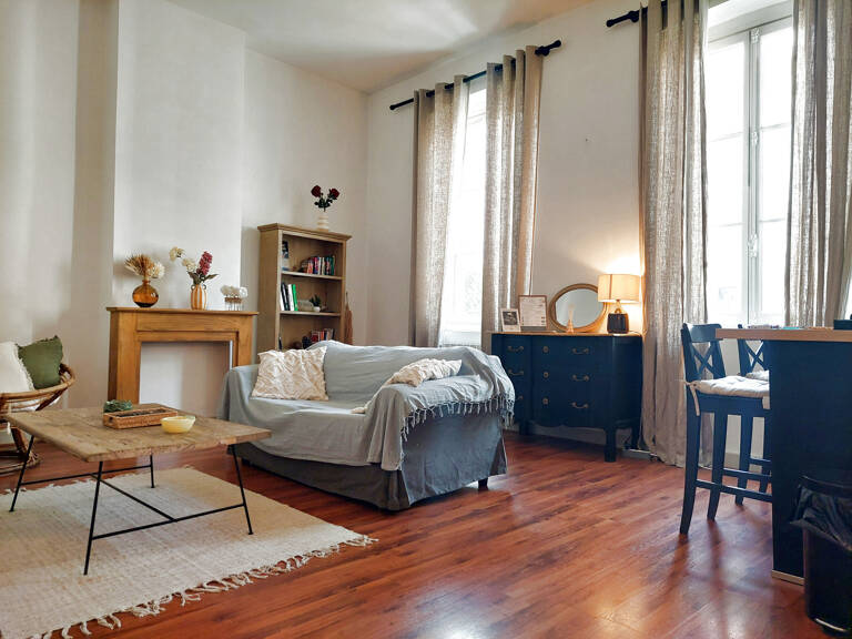 Appartement de charme 55 m2   Dernier étage   Bâtisse de car — photo 1