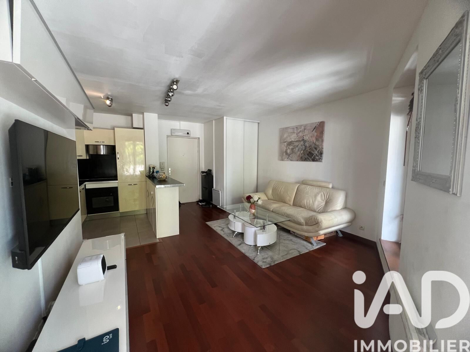 Vente Appartement 2 pièces - Photo 2