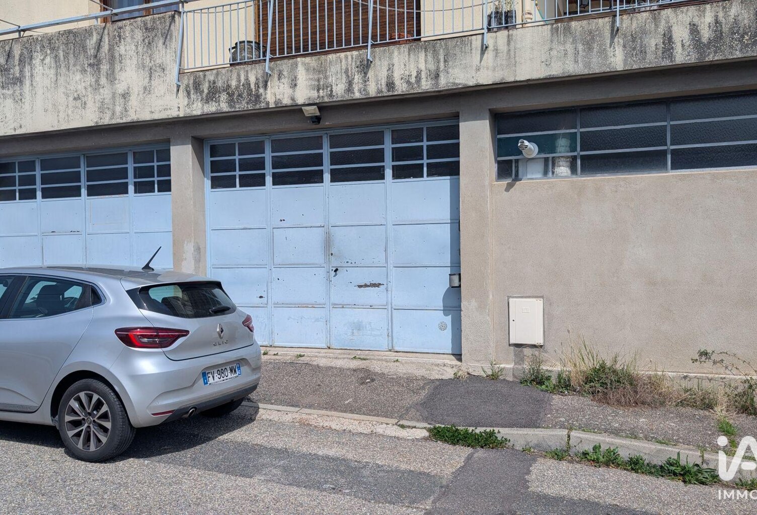 Location Local d'activités 123 m&sup2; — photo 1