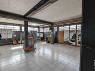 Location Local d'activités 123 m&sup2; — photo 2
