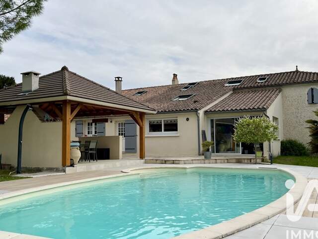 Vente Maison de campagne 8 pièces — photo du bien