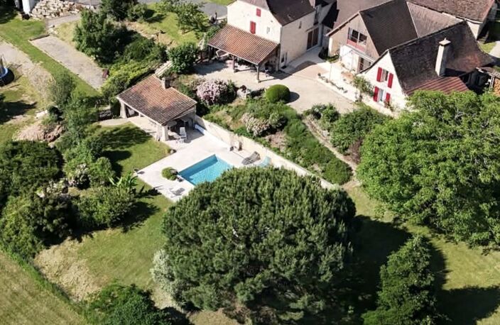Vente Maison/villa 16 pièces — photo 2