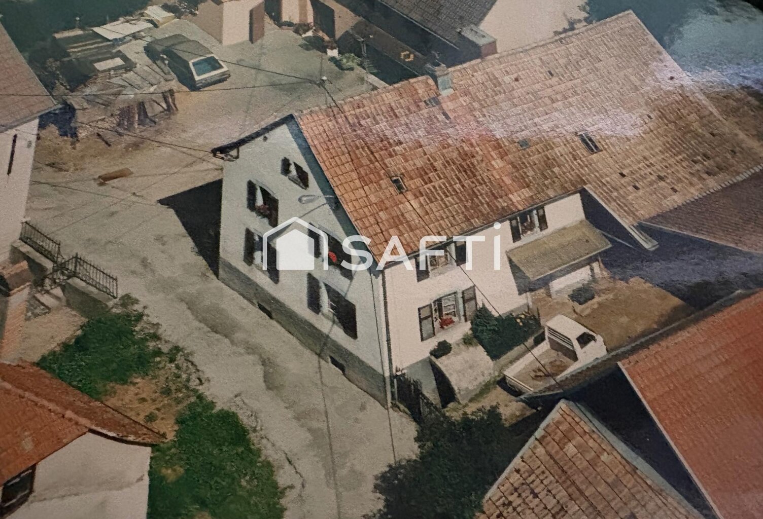 Ancienne maison à rénover énormément de potentiel — photo 1