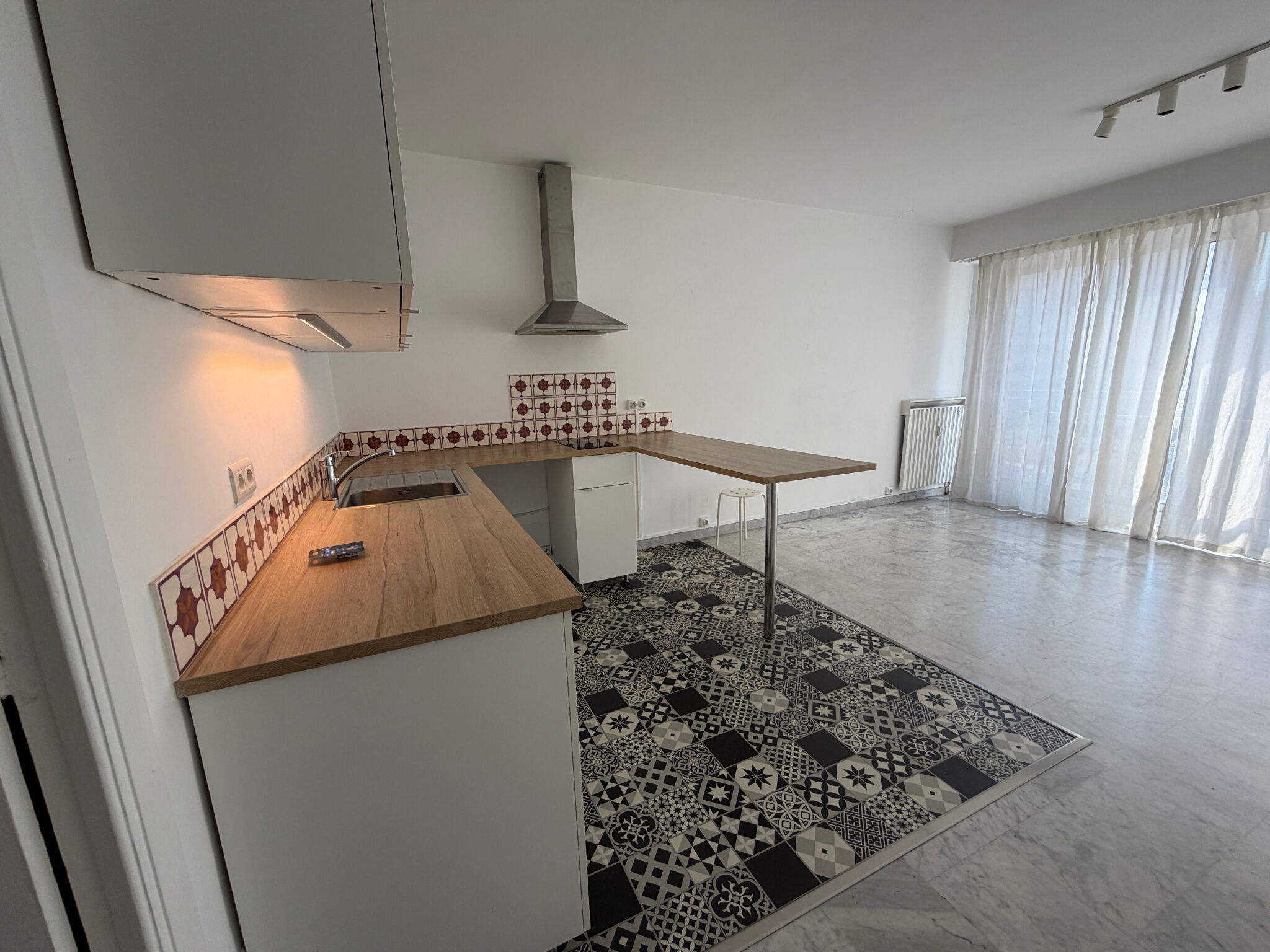 Appartement  T1 à louer Marseille 6eme 13006