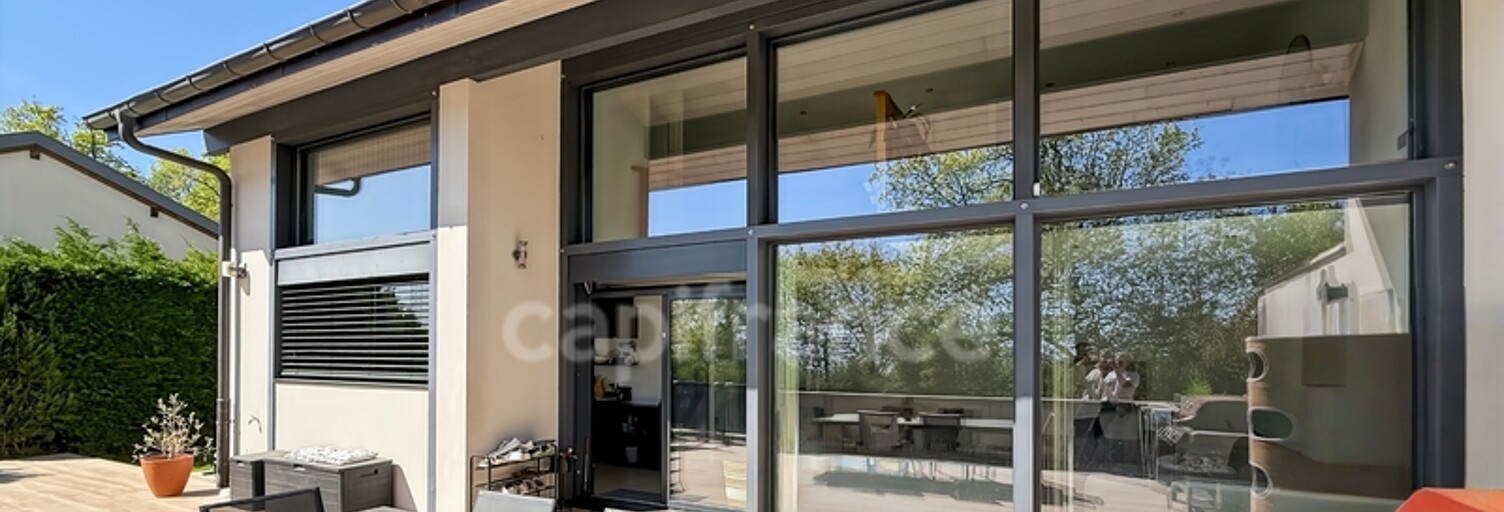 Maison 5 Pièces 135 m² à vendre à Échenevex (01170)