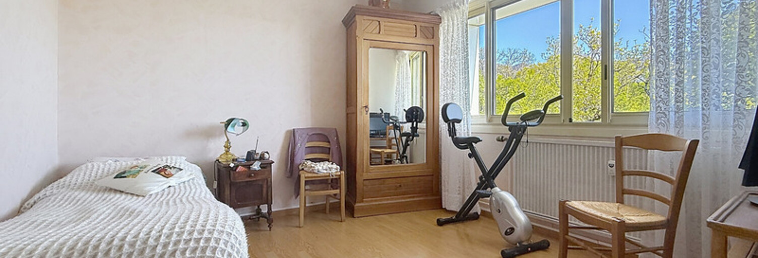 Appartement 5 Pièces 112 m² à vendre à Gex (01170)