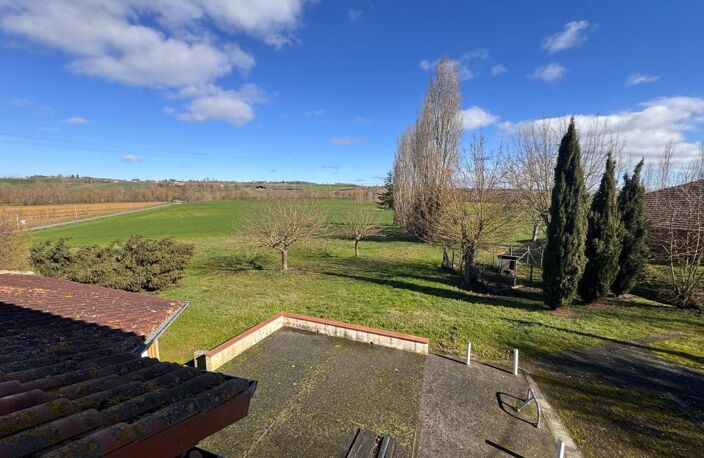 Propriété 305 m² – 2 logements – 300 m² de dépendances – Terrain 1,3 ha — photo 2