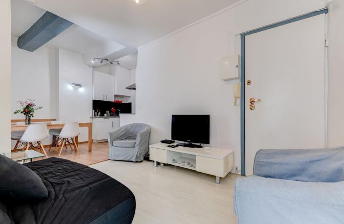 Appartement À Vendre — photo 2