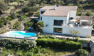 Maison 6 Pièces 120 m² à vendre à Esparron-de-Verdon (04800)