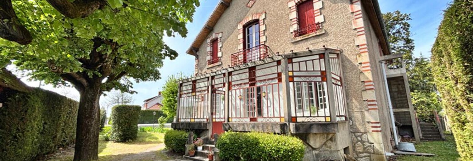 Maison 7 Pièces 185 m² à vendre à Mehun-sur-Yèvre (18500)