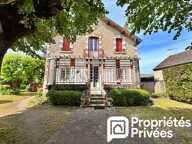 Maison de caractère  185 m²  à Mehun-sur-Yèvre (18500) — photo 2