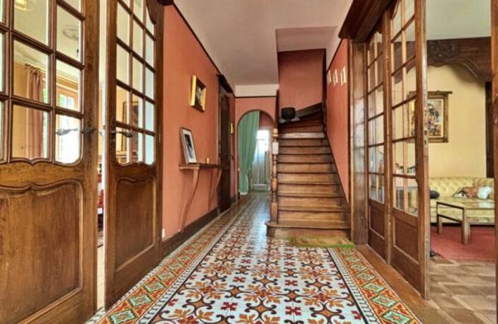 Maison de caractère  185 m²  à Mehun-sur-Yèvre (18500) — photo 3