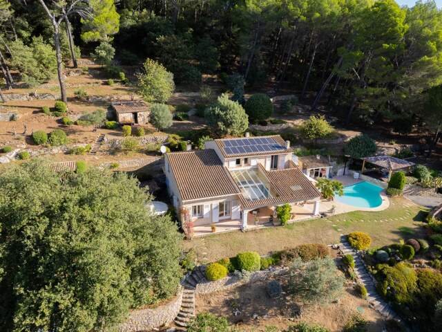 PROPRIÉTÉ DE 200 M² SUR 16 000 M² – LORGUES — photo du bien