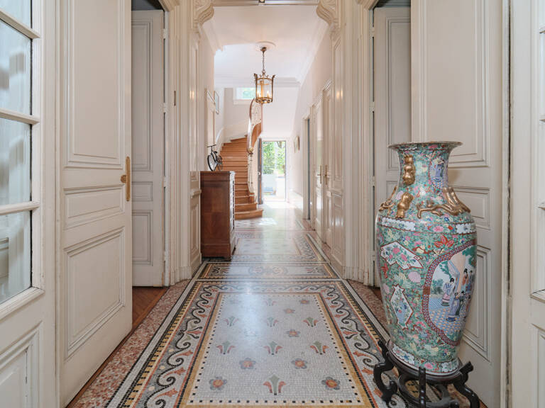 Hôtel Particulier d'Exception sur l'Avenue des Frères Lumiè — photo 1