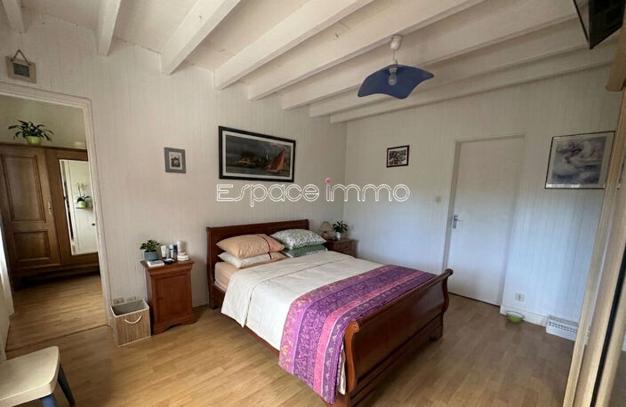 Maison vendu louée - 66m² - 2 chambres - 1910m² de terrain - Plain pied - CROPUS — photo 4