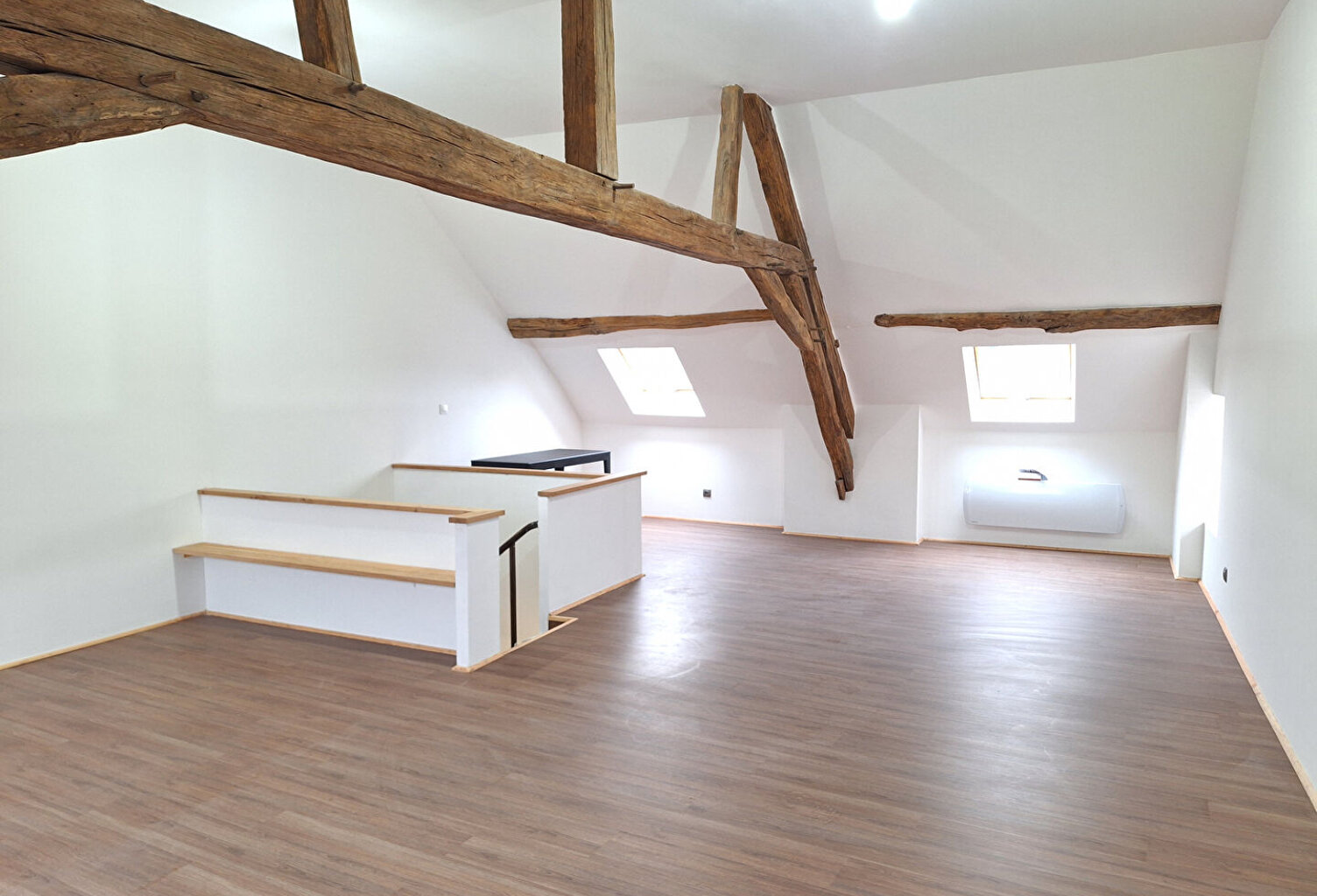 Charny centre -maison de village avec cour. — photo 1