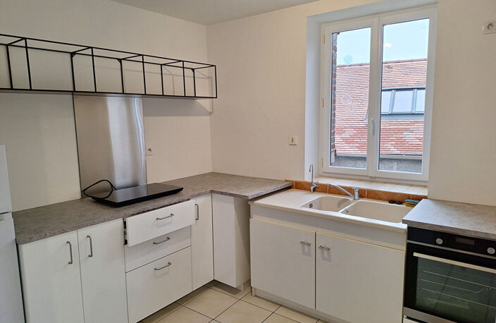 Charny centre -maison de village avec cour. — photo 2