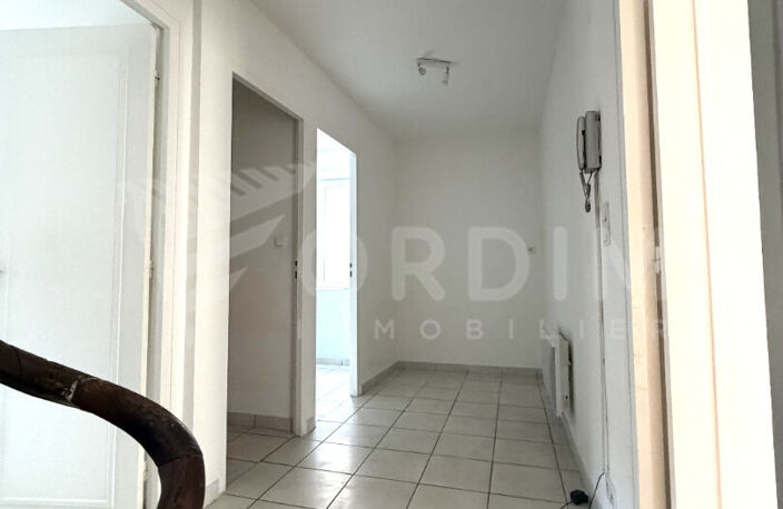 Charny centre -maison de village avec cour. — photo 3