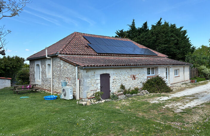 Propriété de charme avec maisons d'amis , granges et piscine — photo 4