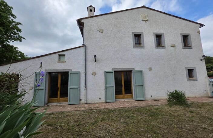 VILLA INDIVIDUELLE AVEC GARAGE ET JARDIN — photo 2