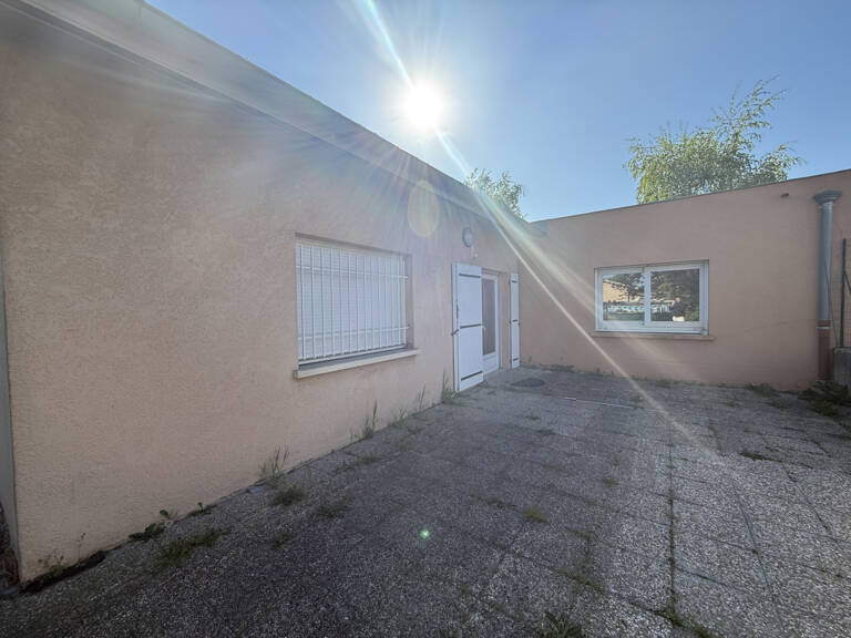 Local d'activité 48.5 m2 - VERNAISON — photo 1
