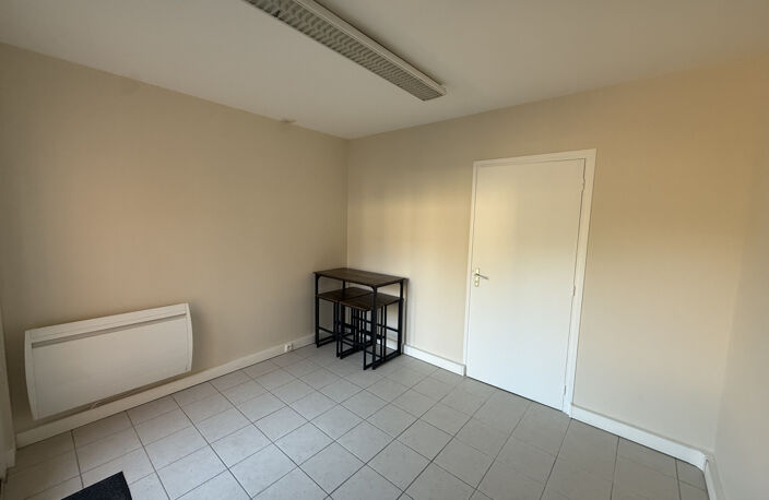 Local d'activité 48.5 m2 - VERNAISON — photo 4