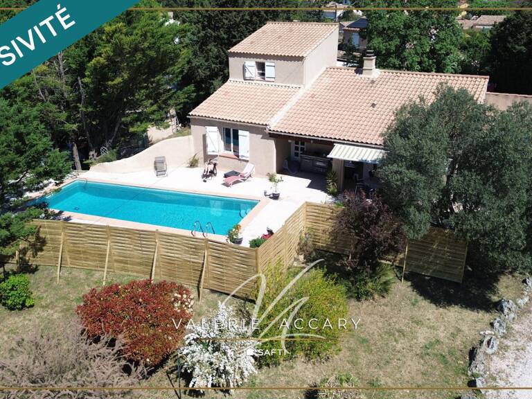 Rocbaron : Maison de 130 m² sur un terrain de 1718 m² avec piscine, garage, dépendance... — photo 1