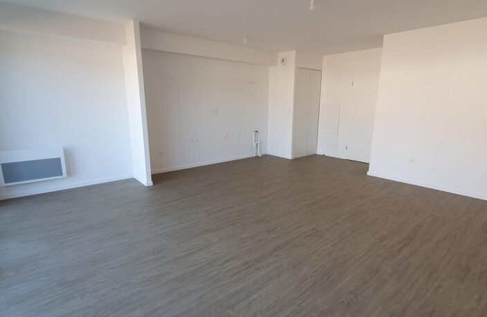 APPARTEMENT NEUF -2 CHAMBRES - JARDIN — photo 3