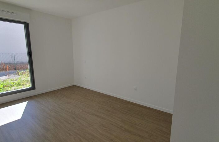 APPARTEMENT NEUF -2 CHAMBRES - JARDIN — photo 5